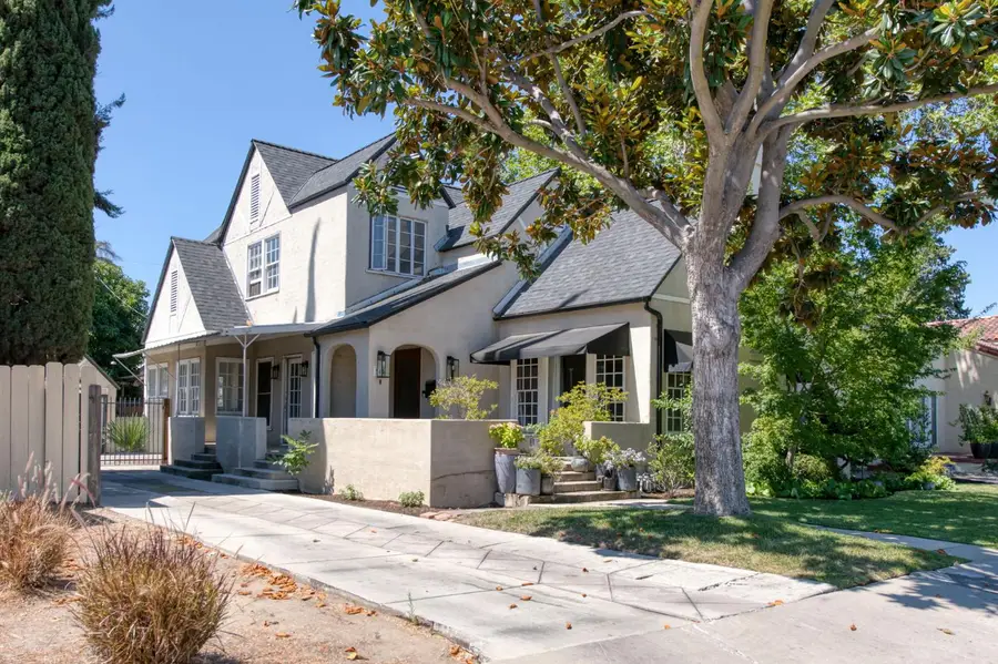 544 E Clinton Avenue, Fresno, CA 93704 - #2