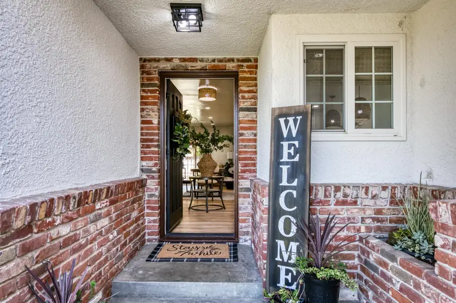 5881 E El Monte Way, Fresno, CA 93727 - #3