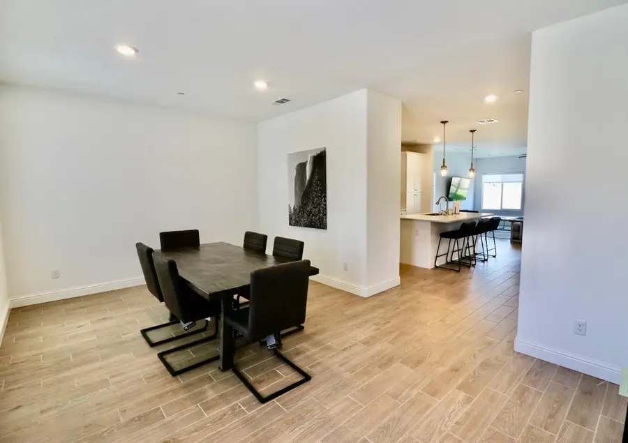 240 Huntington Avenue S, Madera, CA 93636 - #2