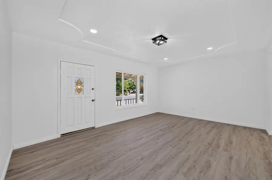 1285 W Stuart Avenue, Fresno, CA 93711 - #2