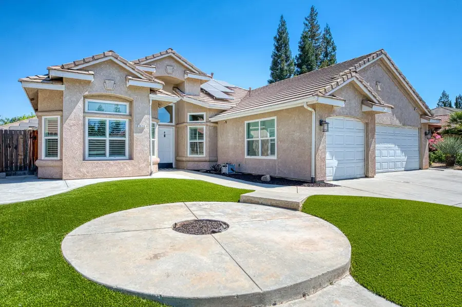 5626 W Everett Avenue, Fresno, CA 93722 - #2