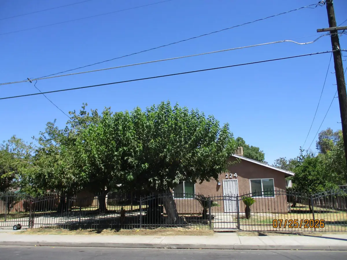 224 Scott Street, Hanford, CA 93230 - #1