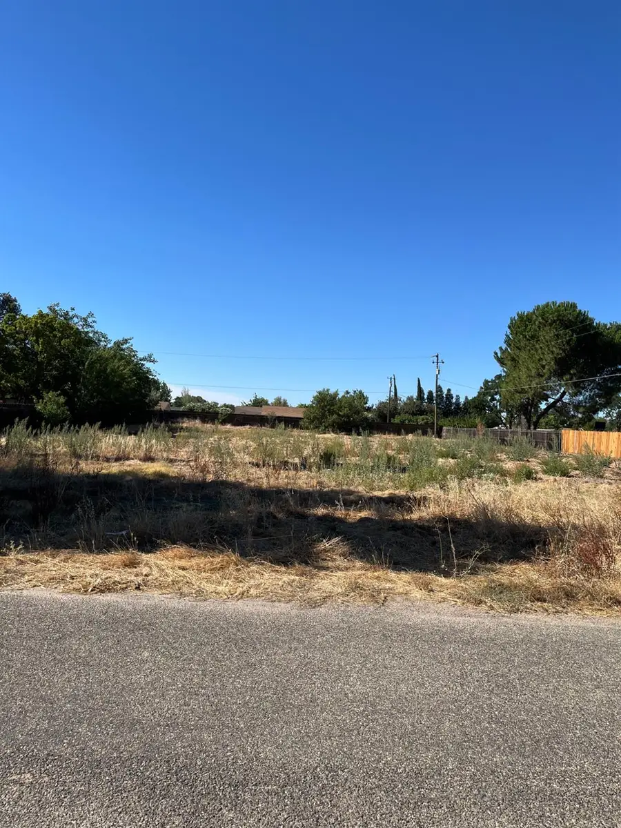 1000 Tamarisk, Madera, CA 93638 - #3