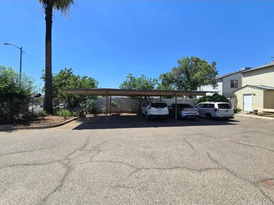 2020 S 4th Street, Fresno, CA 93702 - #2