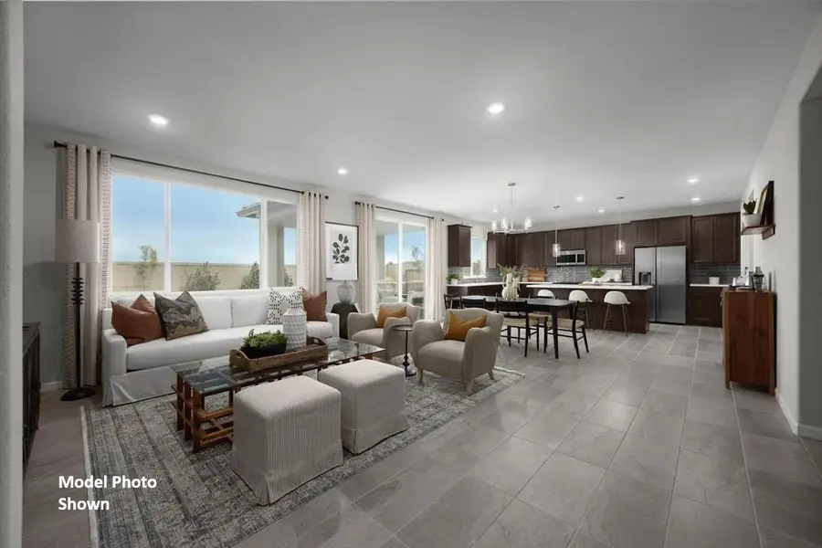 2153 S Helm Avenue, Fresno, CA 93725 - #2
