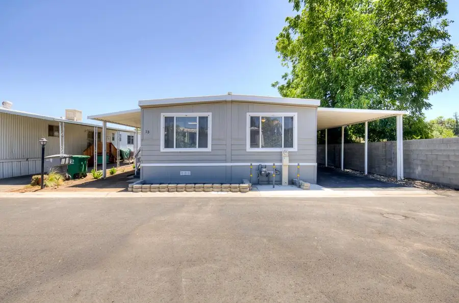 5541 E Tulare Street #13, Fresno, CA 93727 - #3