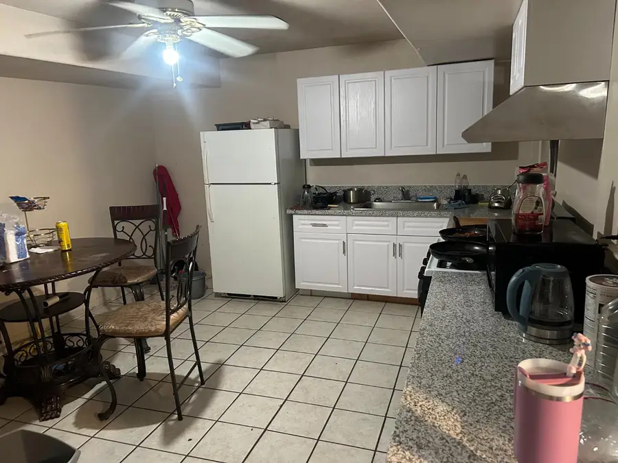 4959 E Mckenzie Avenue, Fresno, CA 93727 - #2
