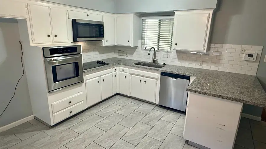 4829 E Santa Ana Avenue, Fresno, CA 93726 - #3