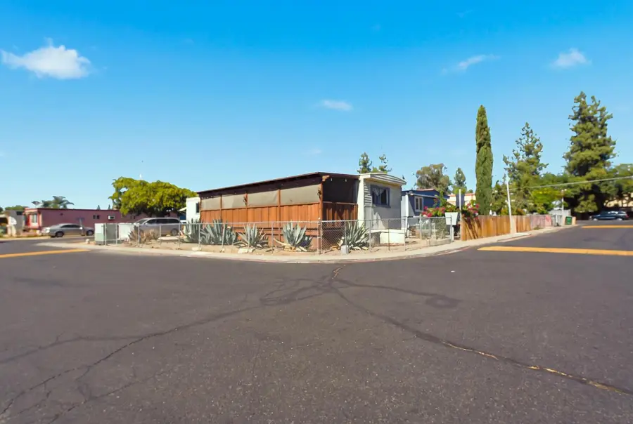 3054 N Mosswood Drive, Fresno, CA 93722 - #3
