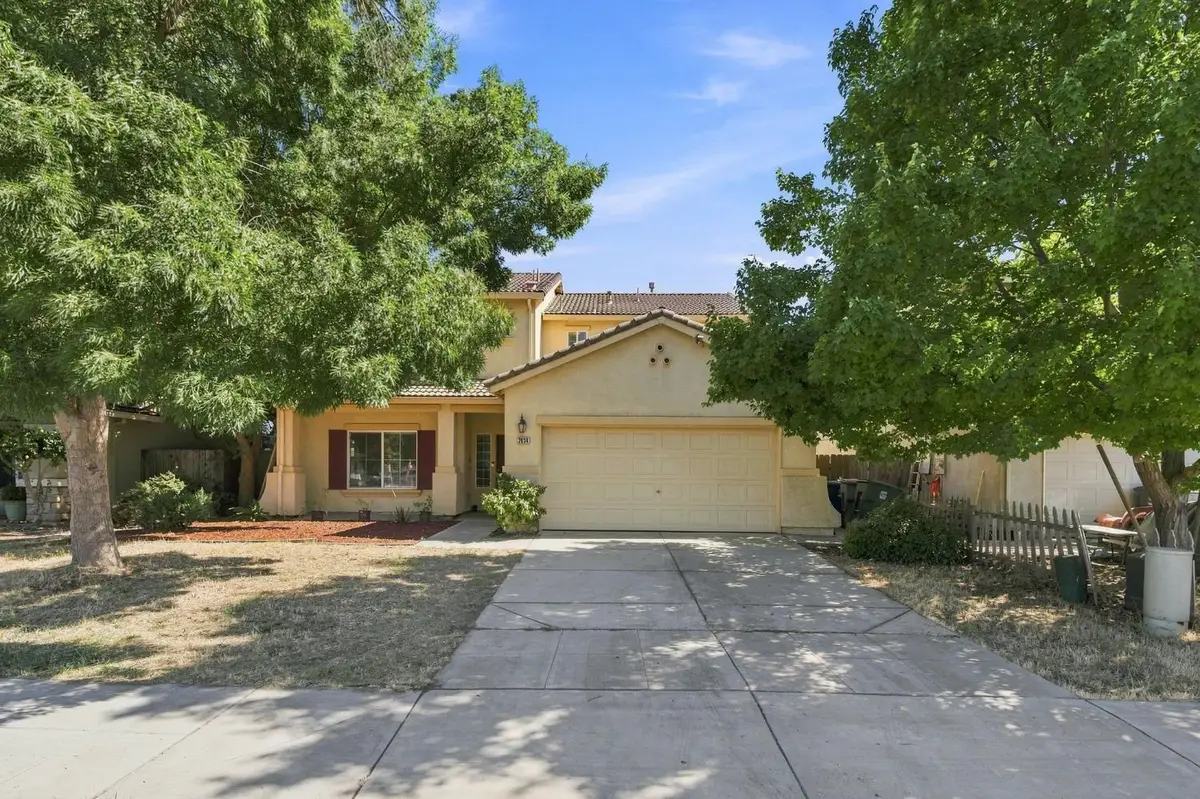 2834 Cherry Tree Lane, Madera, CA 93637 - #1