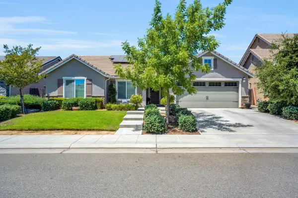 347 Maclure Avenue W, Madera, CA 93636