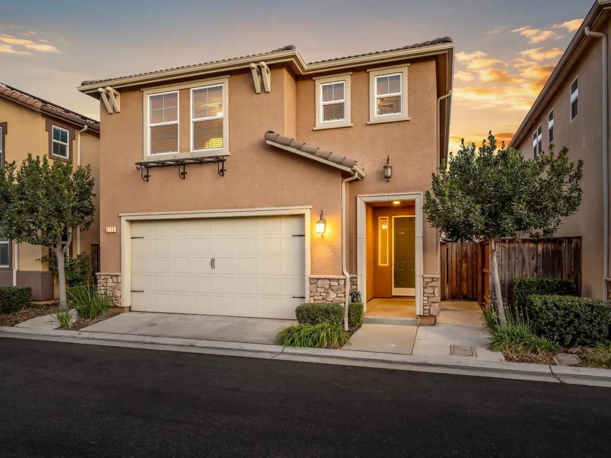 3243 W Nobility Drive, Fresno, CA 93711 - #1