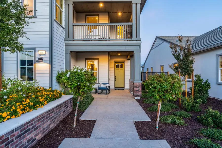 1691 Shirley, Clovis, CA 93619 - #2
