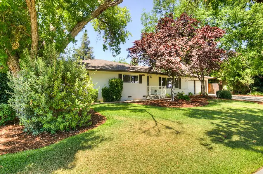 4935 E Heaton Avenue, Fresno, CA 93727 - #2