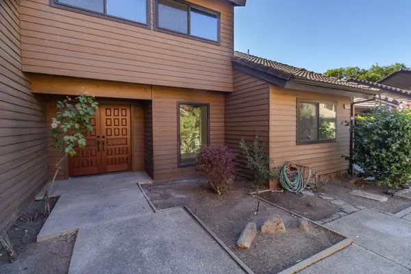 2131 W Barstow Avenue, Fresno, CA 93711