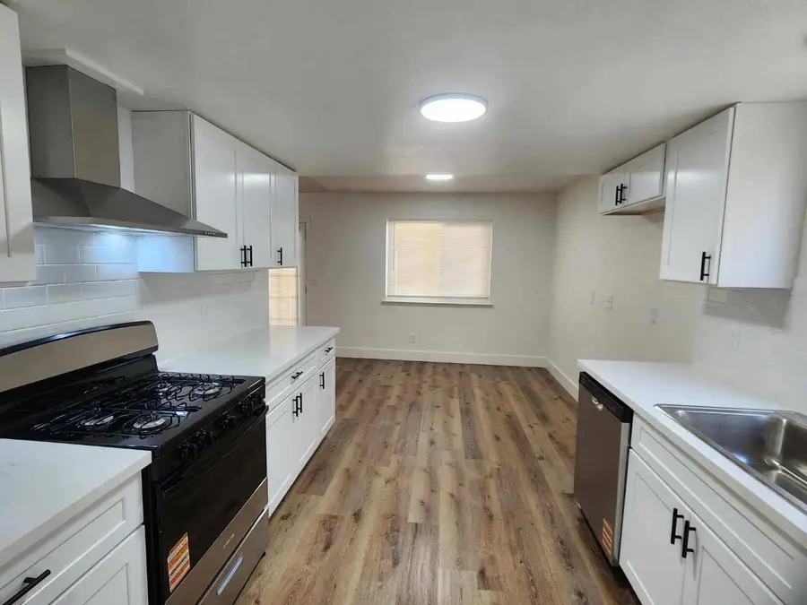 4119 N Santa Fe Avenue, Fresno, CA 93705 - #3