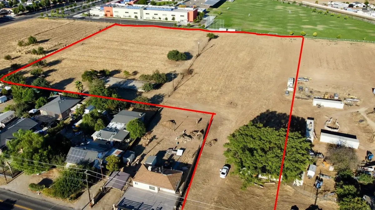 2449 S Willow Avenue, Fresno, CA 93725 - #1