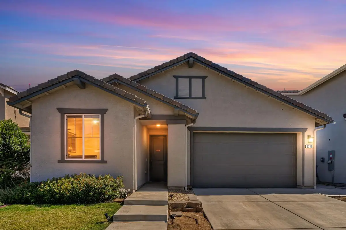 6231 E Berkeley Avenue, Fresno, CA 93727 - #1
