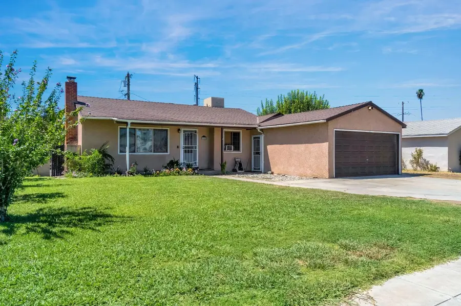 5064 E Hammond Avenue, Fresno, CA 93727 - #2