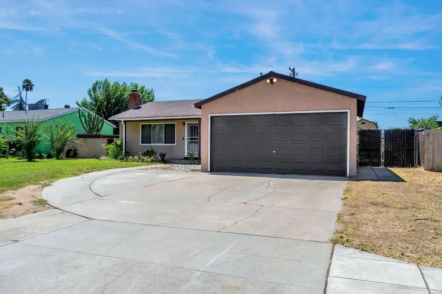 5064 E Hammond Avenue, Fresno, CA 93727 - #3