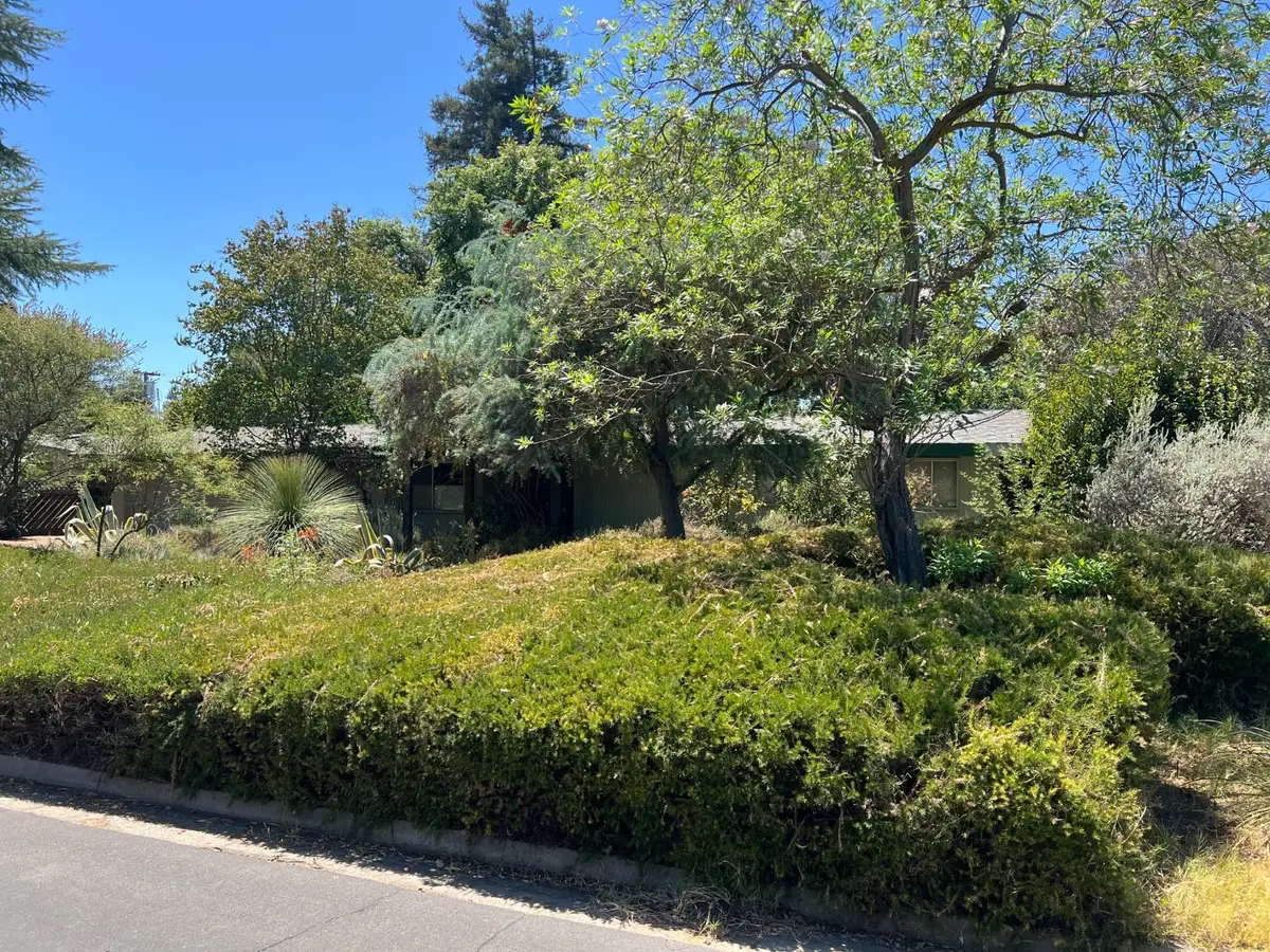 5493 N Roosevelt, Fresno, CA 93704 - #1