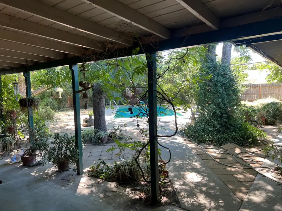5493 N Roosevelt, Fresno, CA 93704 - #3