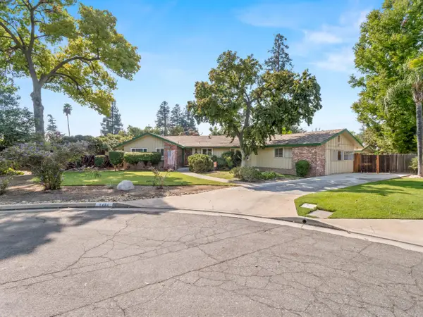 1486 W Roberts Avenue, Fresno, CA 93711
