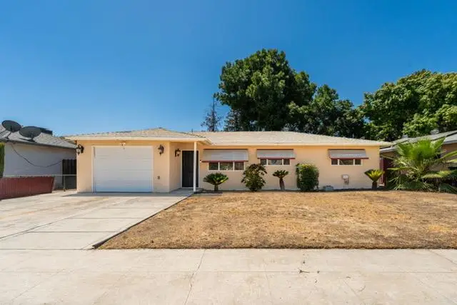 2501 W Indianapolis Avenue, Fresno, CA 93705 - #1