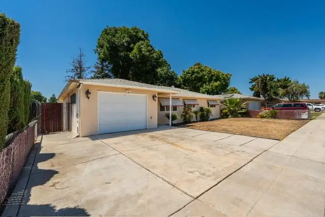 2501 W Indianapolis Avenue, Fresno, CA 93705 - #3