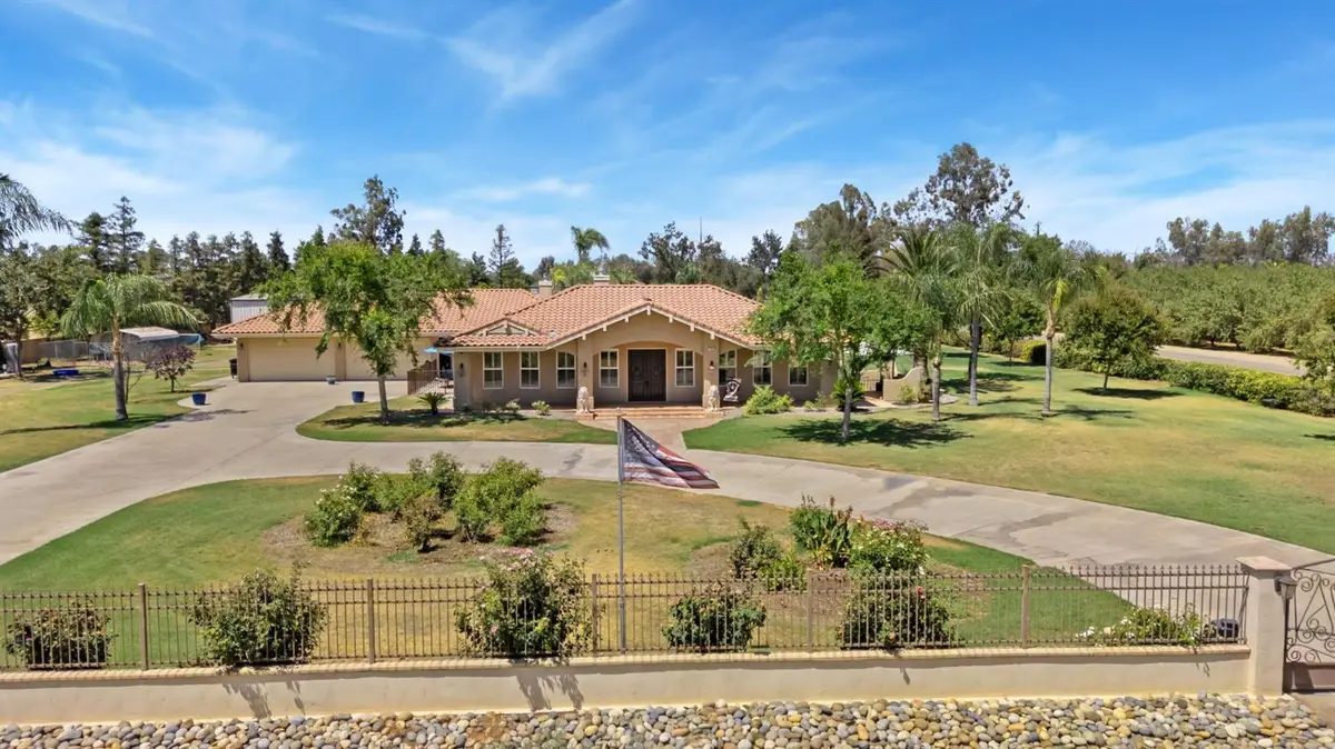 11934 E Harvard Avenue, Sanger, CA 93657 - #1