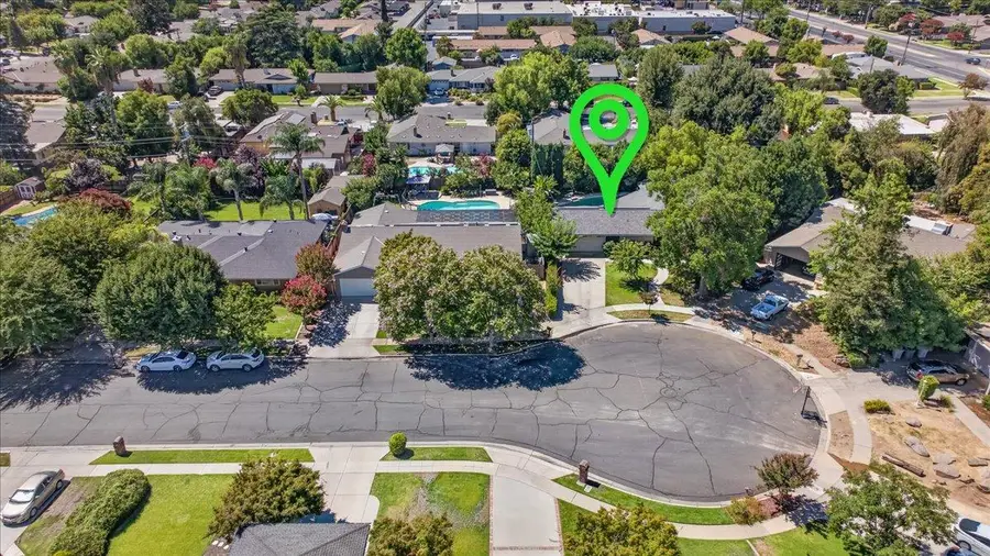 749 W Escalon Avenue, Fresno, CA 93704 - #2