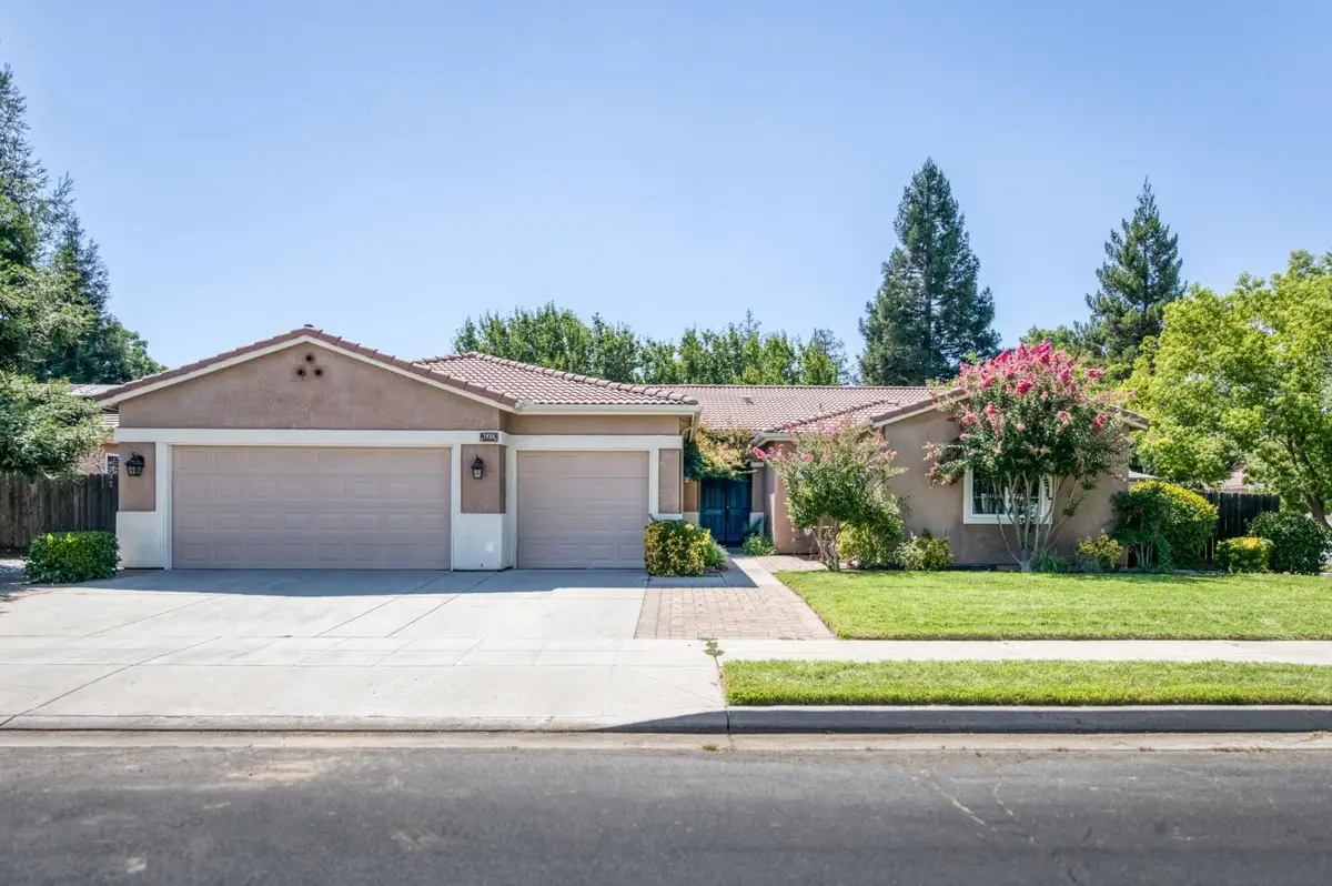 1926 Park Avenue, Clovis, CA 93611 - #1
