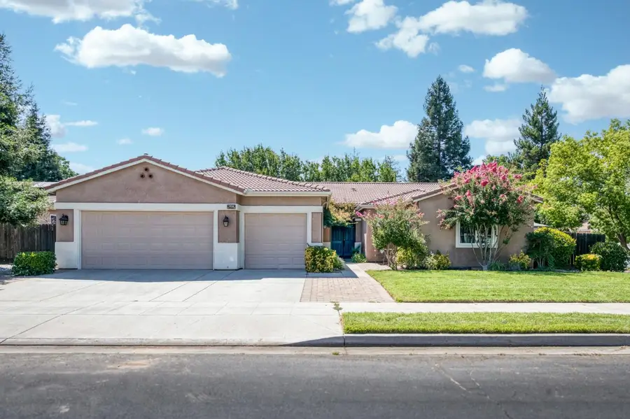 1926 Park Avenue, Clovis, CA 93611 - #2
