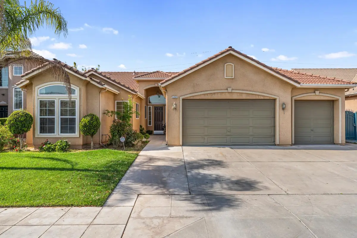 6265 W Menlo Avenue, Fresno, CA 93722 - #1