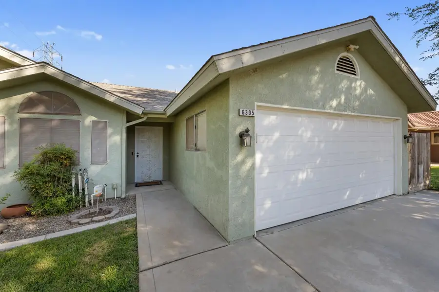6305 N Barcus Avenue, Fresno, CA 93722 - #3