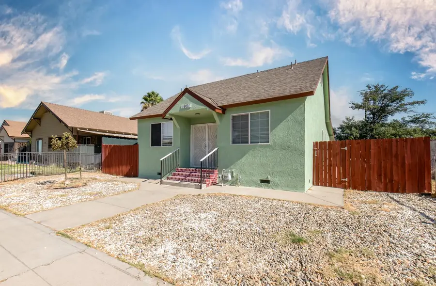1901 E Clay Avenue, Fresno, CA 93701 - #2