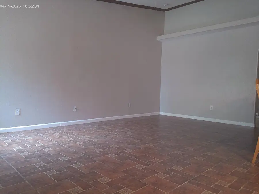 1913 S Kerckhoff Way, Hanford, CA 93230 - #3