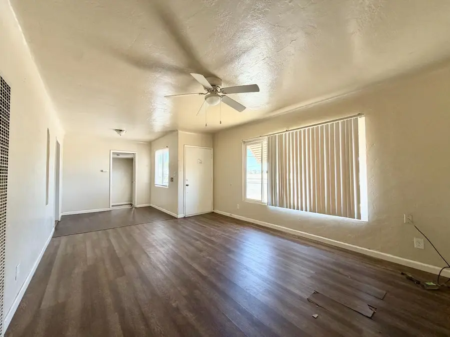 3911 E Mckinley Avenue, Fresno, CA 93703 - #3