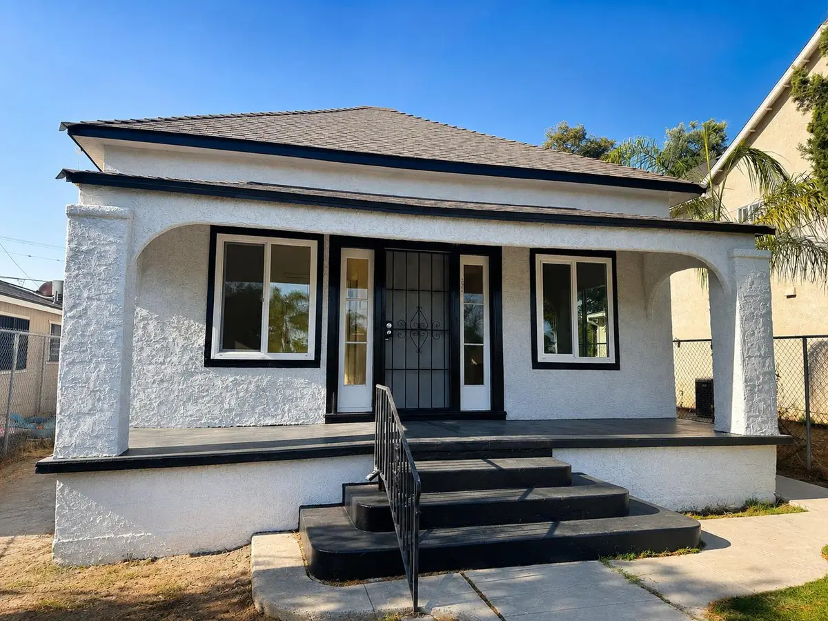 241 Tuolomne, Fresno, CA 93706 - #1