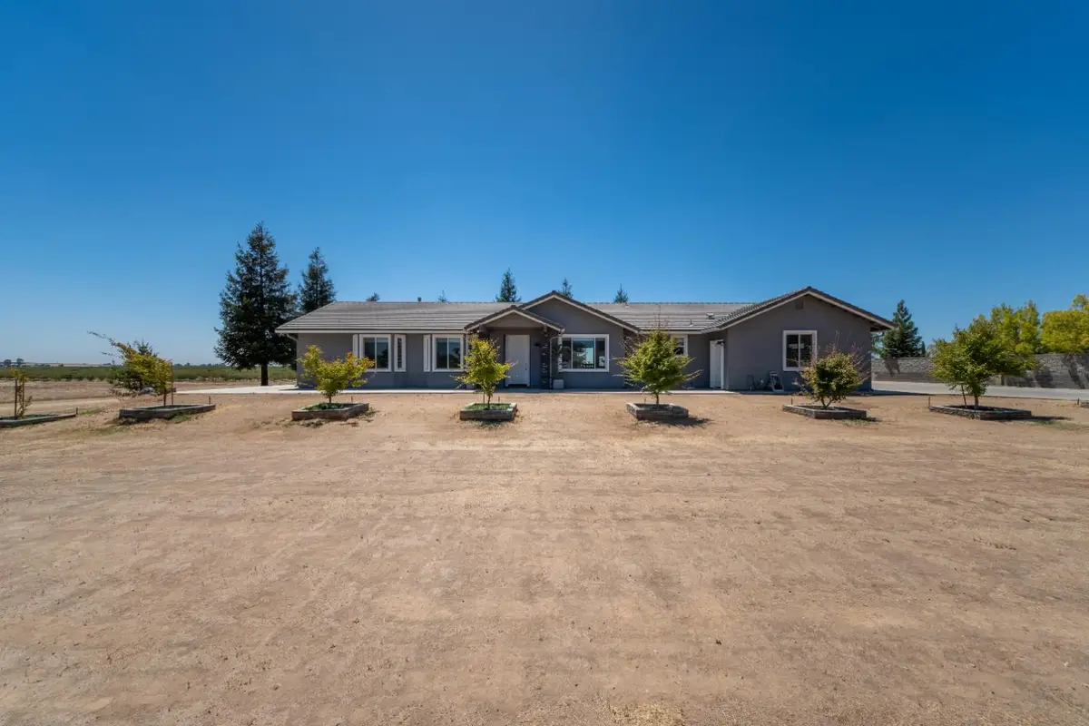 26244 Avenue 18 1/4, Madera, CA 93638 - #1