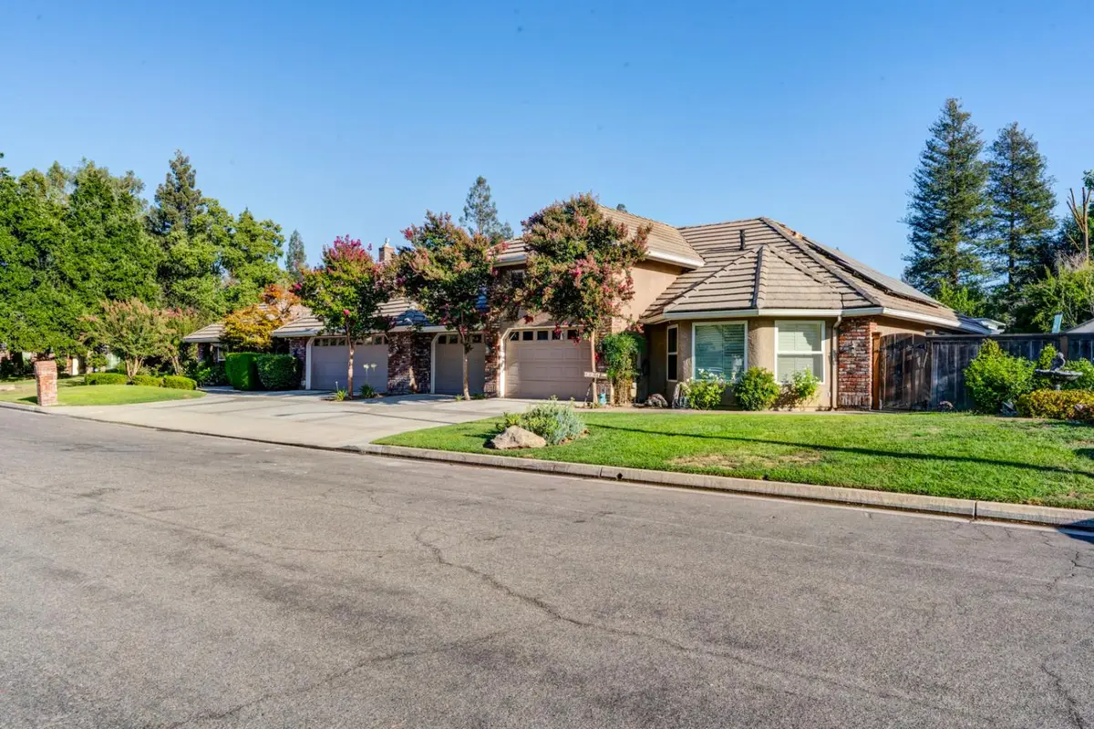 859 E Partridge Lane, Fresno, CA 93730 - #1