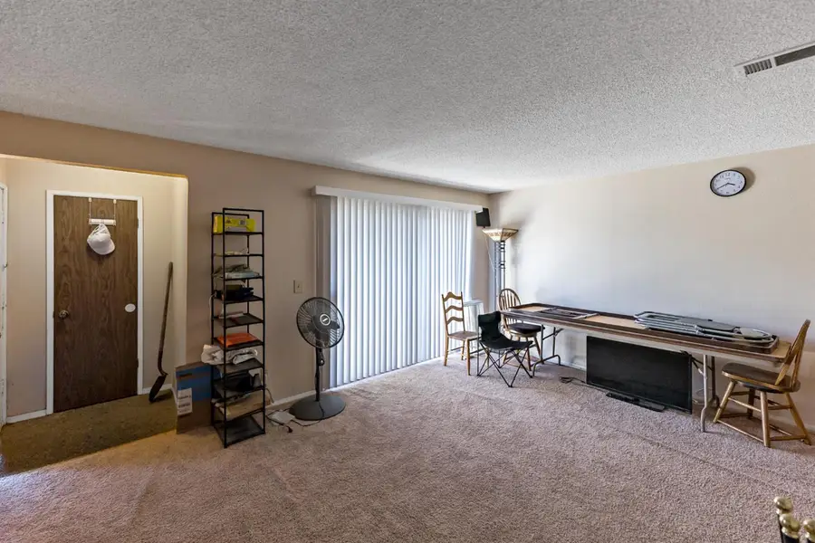 4504 N Valentine Avenue #141, Fresno, CA 93722 - #3