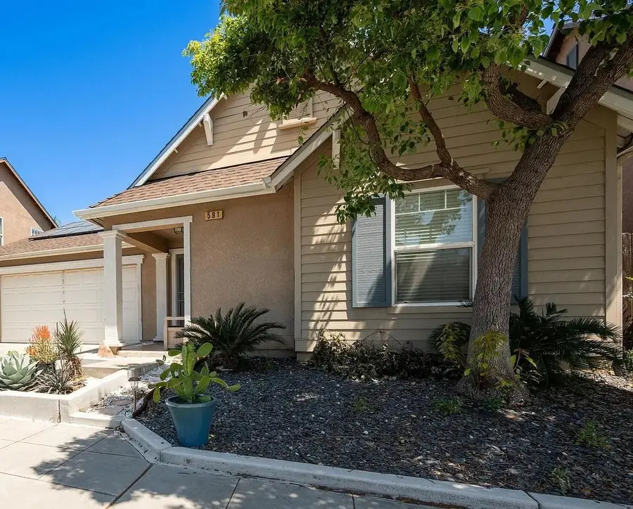 591 S Bundy Drive, Fresno, CA 93727 - #2