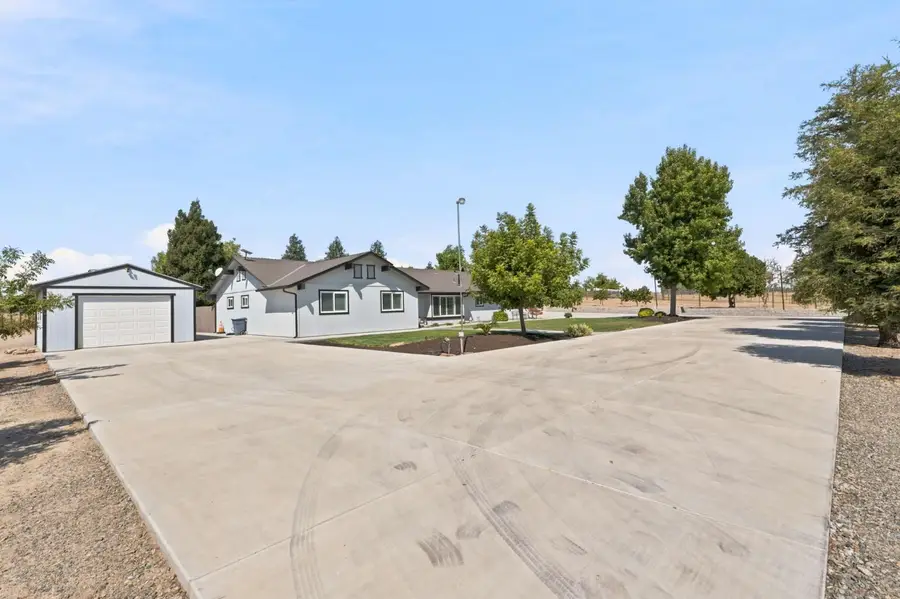 16176 Paula, Madera, CA 93636 - #2
