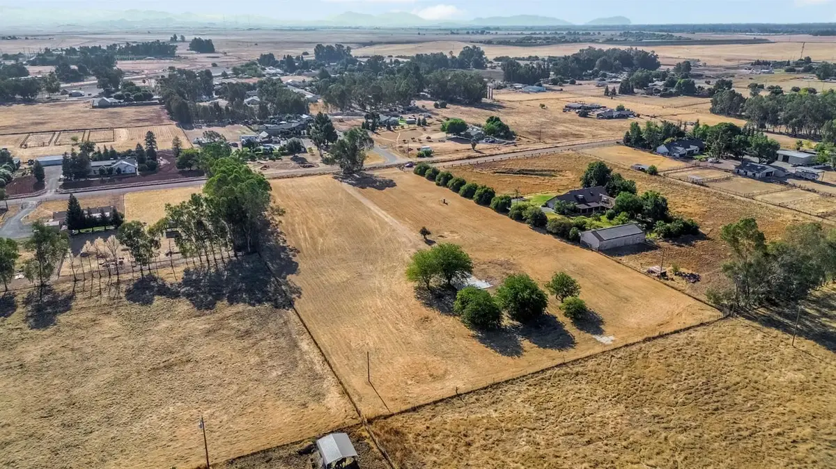 10785 N Burgan Avenue, Clovis, CA 93619 - #1