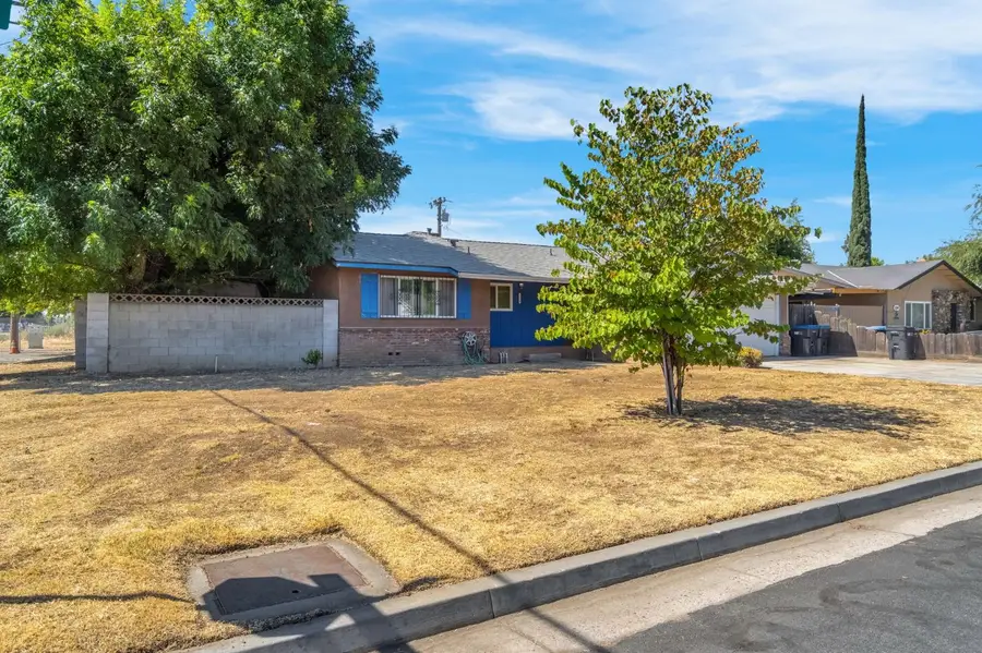 5398 E Harvey Avenue, Fresno, CA 93727 - #2