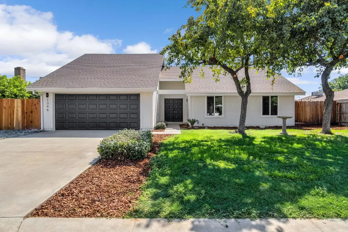 1346 N Eaton Avenue, Dinuba, CA 93618 - #1