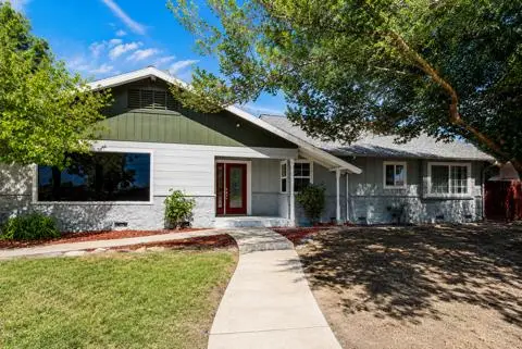 1614 W Morton, Porterville, CA 93257