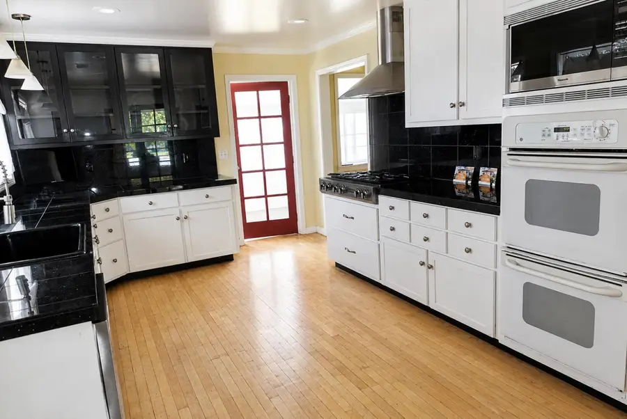 1614 W Morton, Porterville, CA 93257 - #3