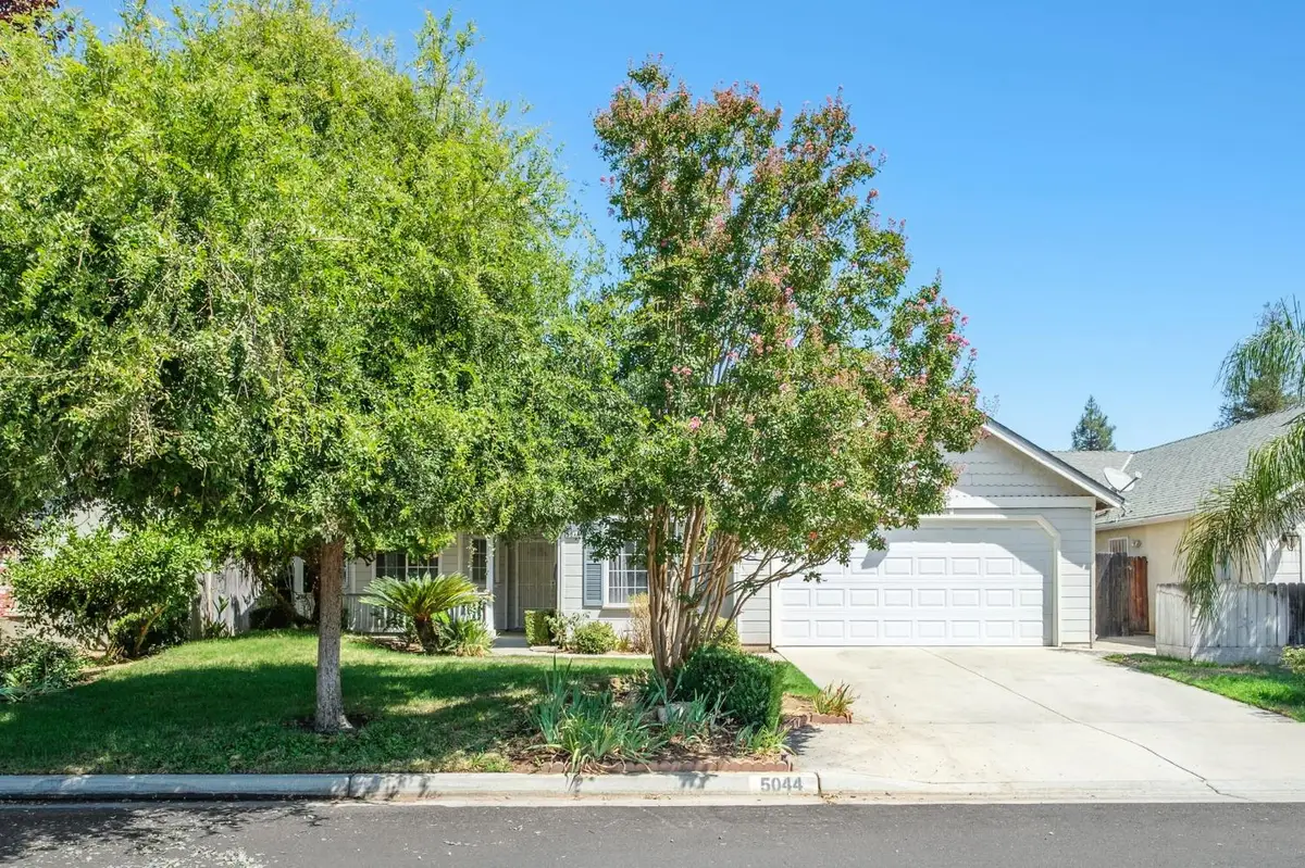5044 W Roberts, Fresno, CA 93722 - #1